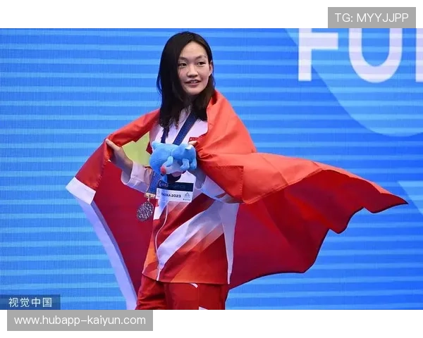 于子迪与李冰洁训练互动,展现代际传承